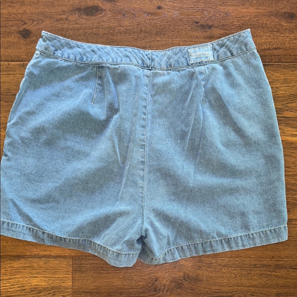 Liz Claiborne Blue Jean Shorts size 14 - Picture 3 of 3